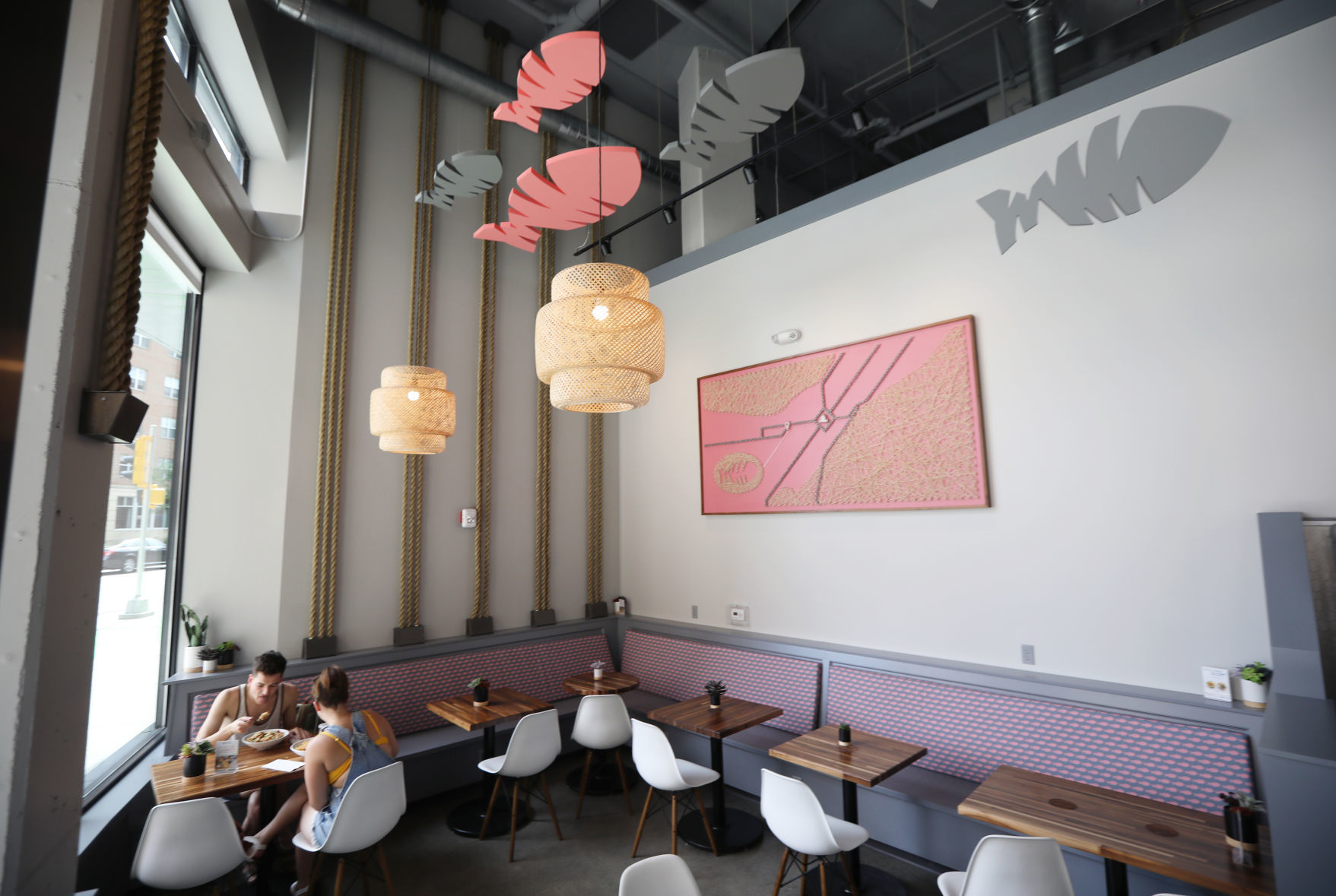 FreshFin Poke interior